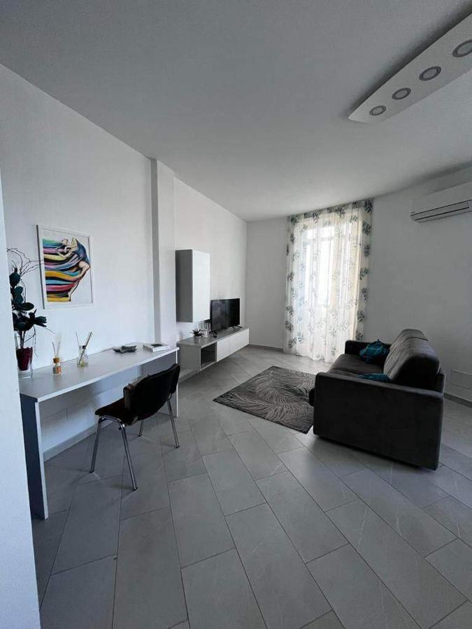 Brezza Di Tramontana Apartment ตราปานี ภายนอก รูปภาพ